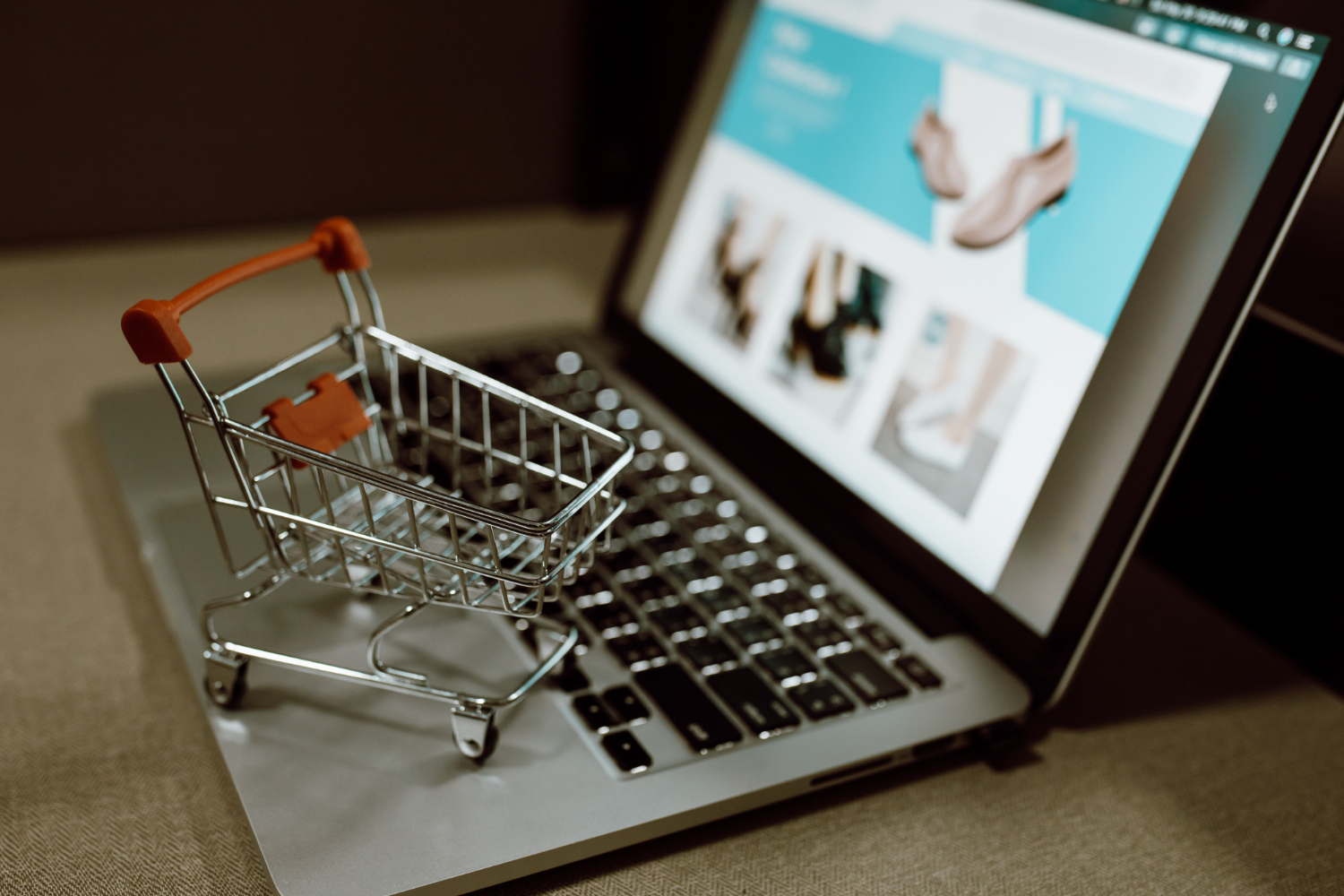 Deal Execution Industries_ecommerce_1500x1000